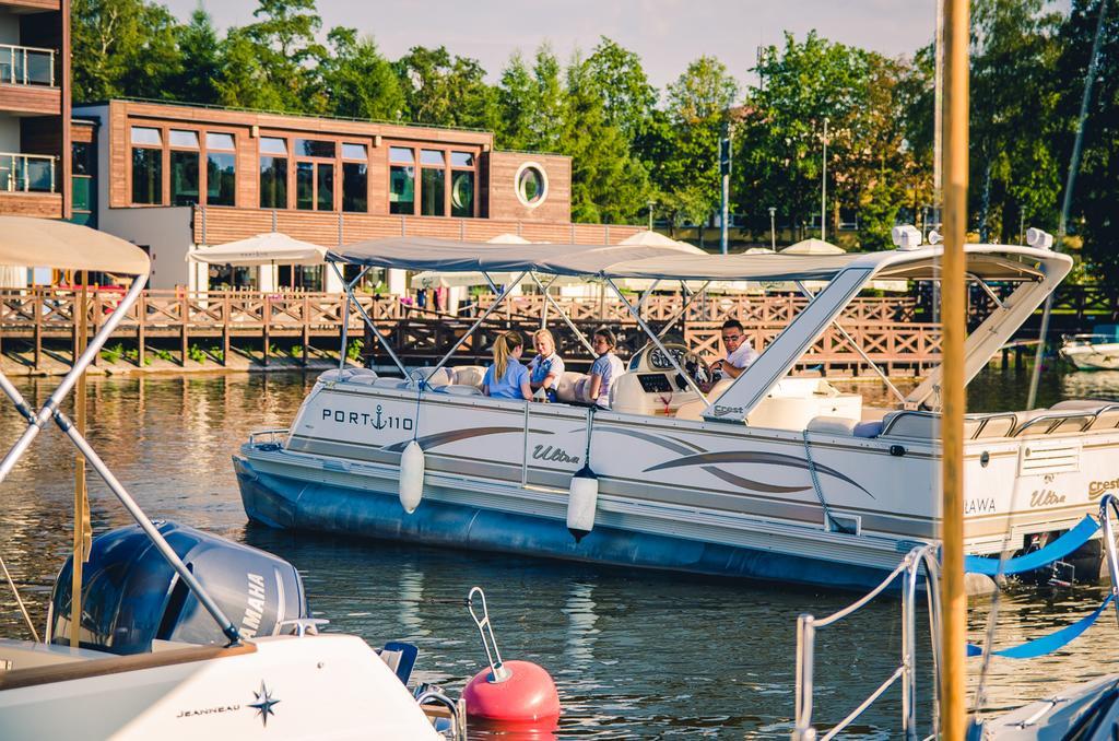 Hotel Port 110 Илава Экстерьер фото